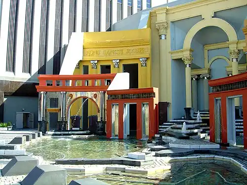 Piazza d'Italia in New Orleans, by Charles Moore, completed 1978