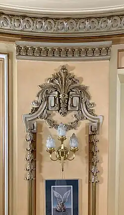 Beaux-Arts palmette in Palatul Cercului Militar Național (Bulevardul Regina Elisabeta no. 20), Bucharest, by Dimitrie Maimarolu, 1911-1923