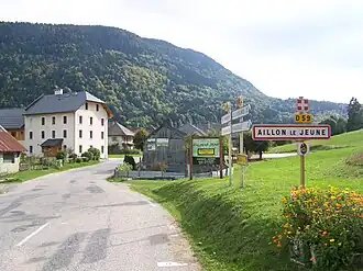 The road into Aillon-le-Jeune
