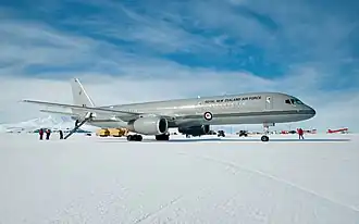RNZAF Boeing 757 lands at Pegasus Airfield in 2009 on the Ross Ice Shelf during its maiden flight to Antarctica.