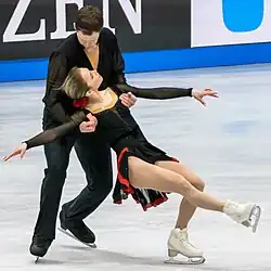 Alisa Efimova and Misha Mitrofanov at the 2025 World Championships