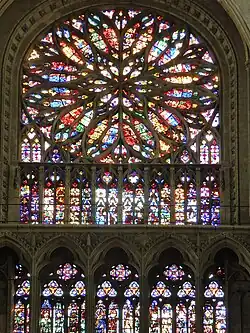 Flamboyant rose window of the south transept (16th c.)