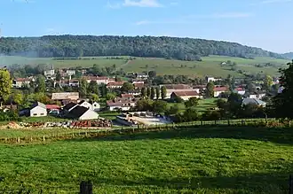 A general view of Aubigny-lès-Sombernon