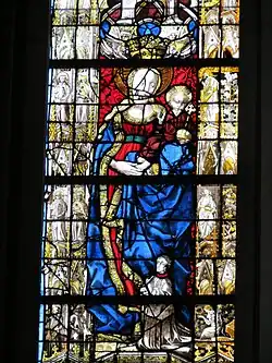 Detail of Bay 32, in the South Transept (14th c.)