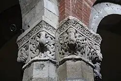 Romanesque Capital, nave
