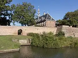 Buren, orphan house behind the wall
