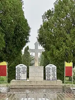 Heroes' monument