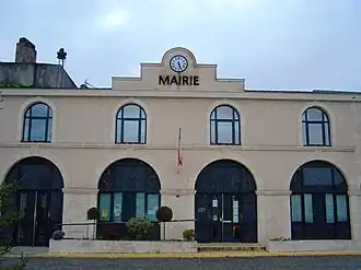 The town hall in Cocumont