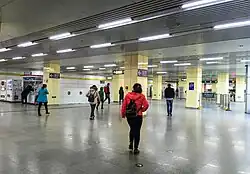 Line 5 concourse (March 2017)