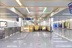 Line 14 concourse