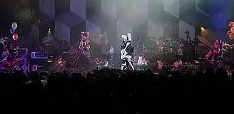 D performing in 2016.