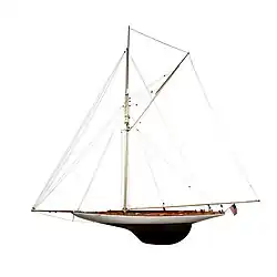 overall view, showing the hull (including the keel) and rigging