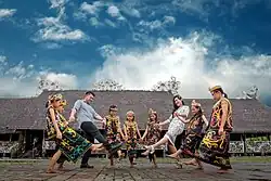 People dancing together at Pamung Tawai lamin