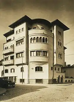 Elena Florescu Building (Strada Popa Nan no. 32), Bucharest, by George Damian, 1943[106]
