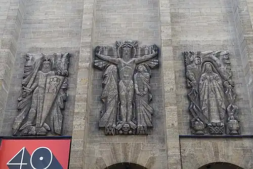 facade sculpture by Georgues Muget (1903–1988)