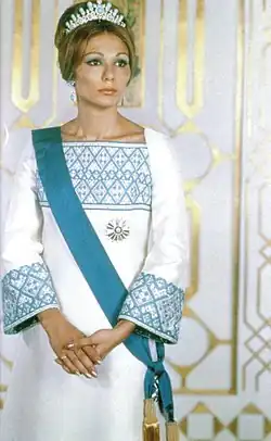 Farah Pahlavi, Balochi needlework by Mahtab Norouzi