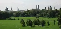 Englischer Garten with view towards Königinstraße