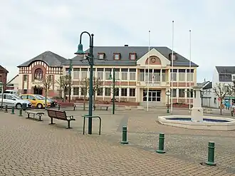 The town hall in Formerie
