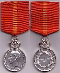 King's Medal of Merit in silver awarded to Beck
