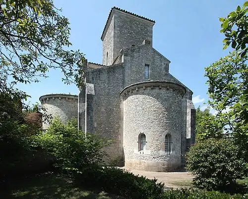 The church of Germigny-des-Prés in 806–811[153]