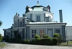 Palace in Grabki Duże