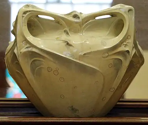 Guimard flower vase (1900) (Musée D'Orsay)