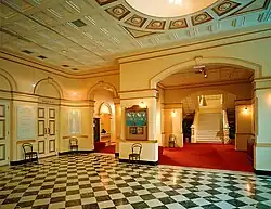 Stalls foyer