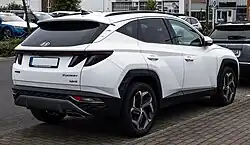 Rear view (SWB; pre-facelift)