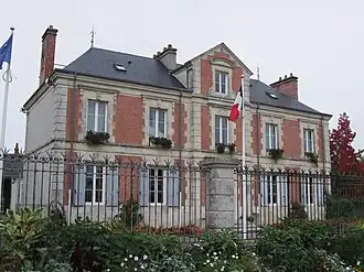 The town hall in Ingré