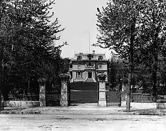 David Lewis House (1868)