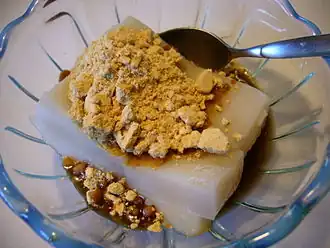 Tokyo-style kuzumochi (久寿餅)