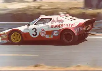 Lombardi's Lancia Stratos competing in the 1976 24 Hours of Le Mans