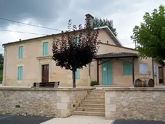 The town hall in Laroque