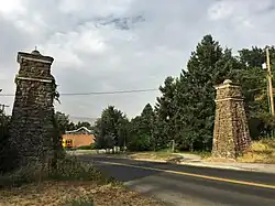 Lewiston Vineyards Gates, Lewiston, Idaho, 1910.
