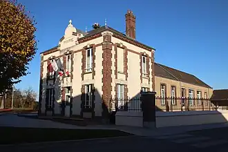 The town hall in Chapelle-Royale
