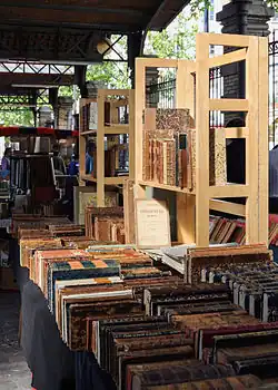 Second-hand book market