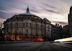 Street view with Medical School in background (2021)