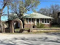 Example of a Medicine Park cobblestone house, 3-2025