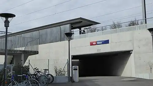 Elevated station platform with underpass