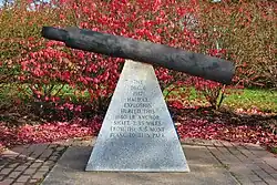 Metal shaft mounted on stone pyramid inscribed "The Dec 6 1917 Halifax Explosion hurled this 1140&nbsp;lb anchor shaft 2.35 miles from the SS Mont Blanc to this park."