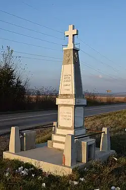 Heroes' monument in Bălțești