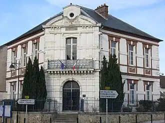 The town hall in Mortcerf