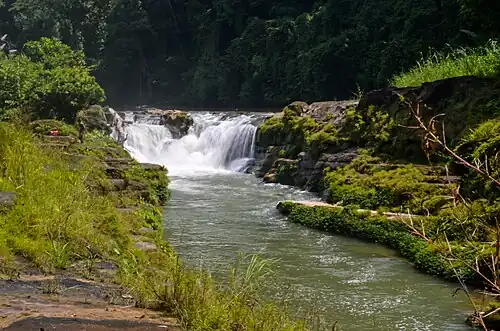 Nafa-khum waterfalls