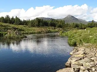 Benlettery (right) and Benglenisky (left), from the Owenmore River