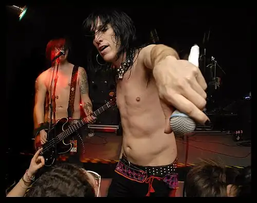 Paul black tana delle tigri 5 jan 2007.jpg