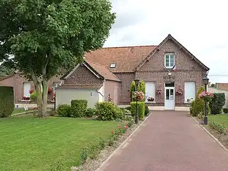 The town hall of Pihem