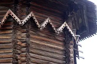 Stump and gable belt