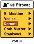 D06-1 Pre-signpost for exit to another road