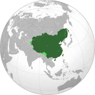 The Qing dynasty at its greatest extent in 1760, with modern borders shown for the rest of the world. Territory claimed but not controlled is shown in light green.