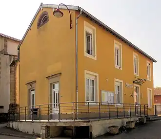 The town hall in Rouvres-en-Xaintois